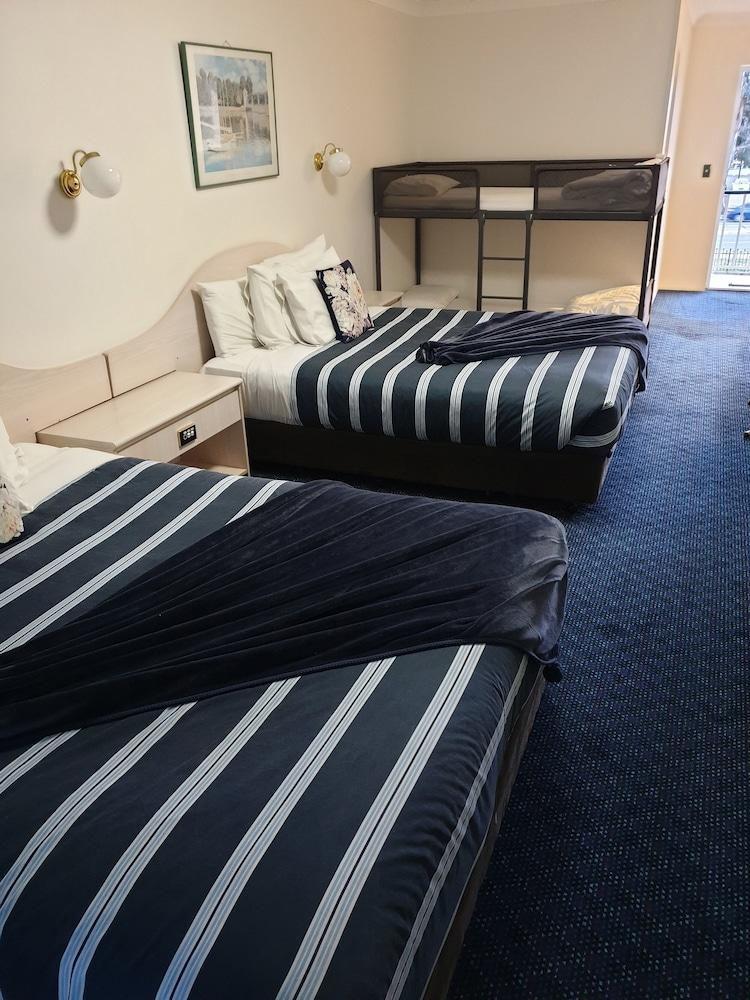 Golden Age Motor Inn Queanbeyan Εξωτερικό φωτογραφία